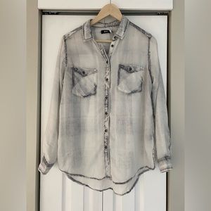 Oversized Lightweight Flannel Style